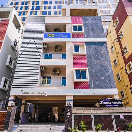 Fabhotel Perams Grand Inn - Hitech City Hyderabad Bagian luar foto