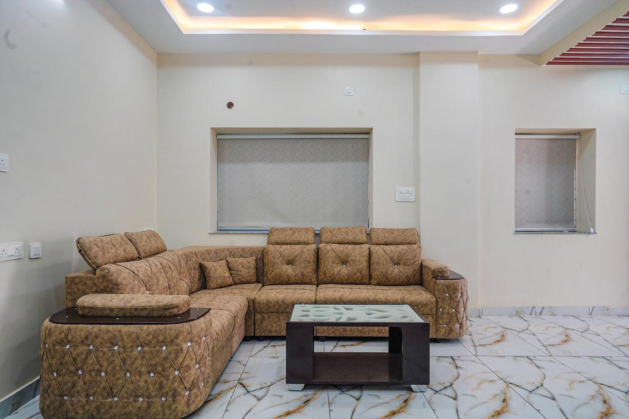 Fabhotel Perams Grand Inn - Hitech City Hyderabad Bagian luar foto