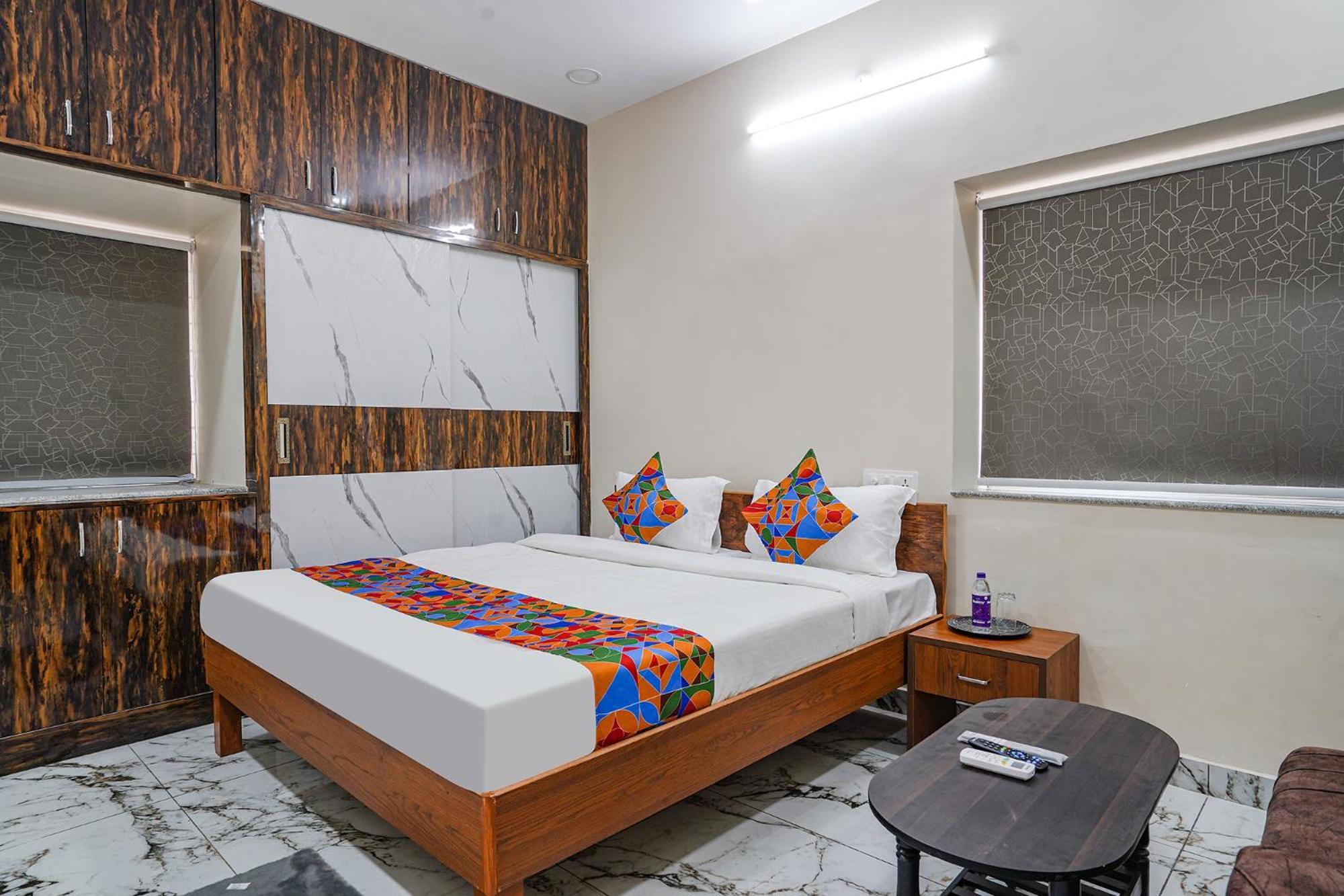 Fabhotel Perams Grand Inn - Hitech City Hyderabad Bagian luar foto