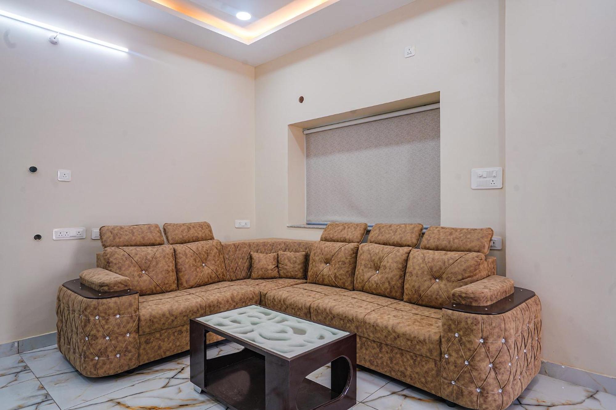 Fabhotel Perams Grand Inn - Hitech City Hyderabad Bagian luar foto