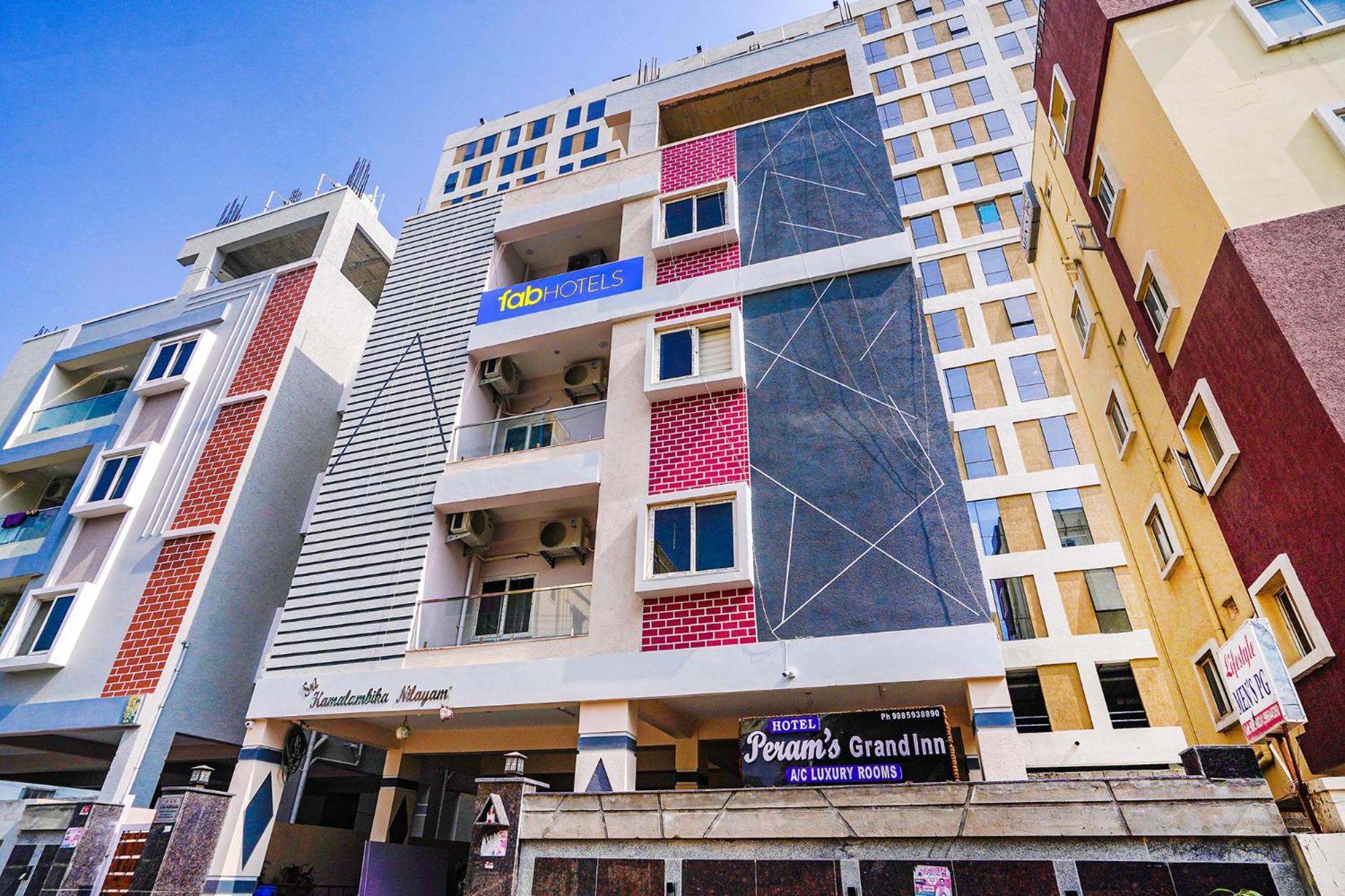 Fabhotel Perams Grand Inn - Hitech City Hyderabad Bagian luar foto