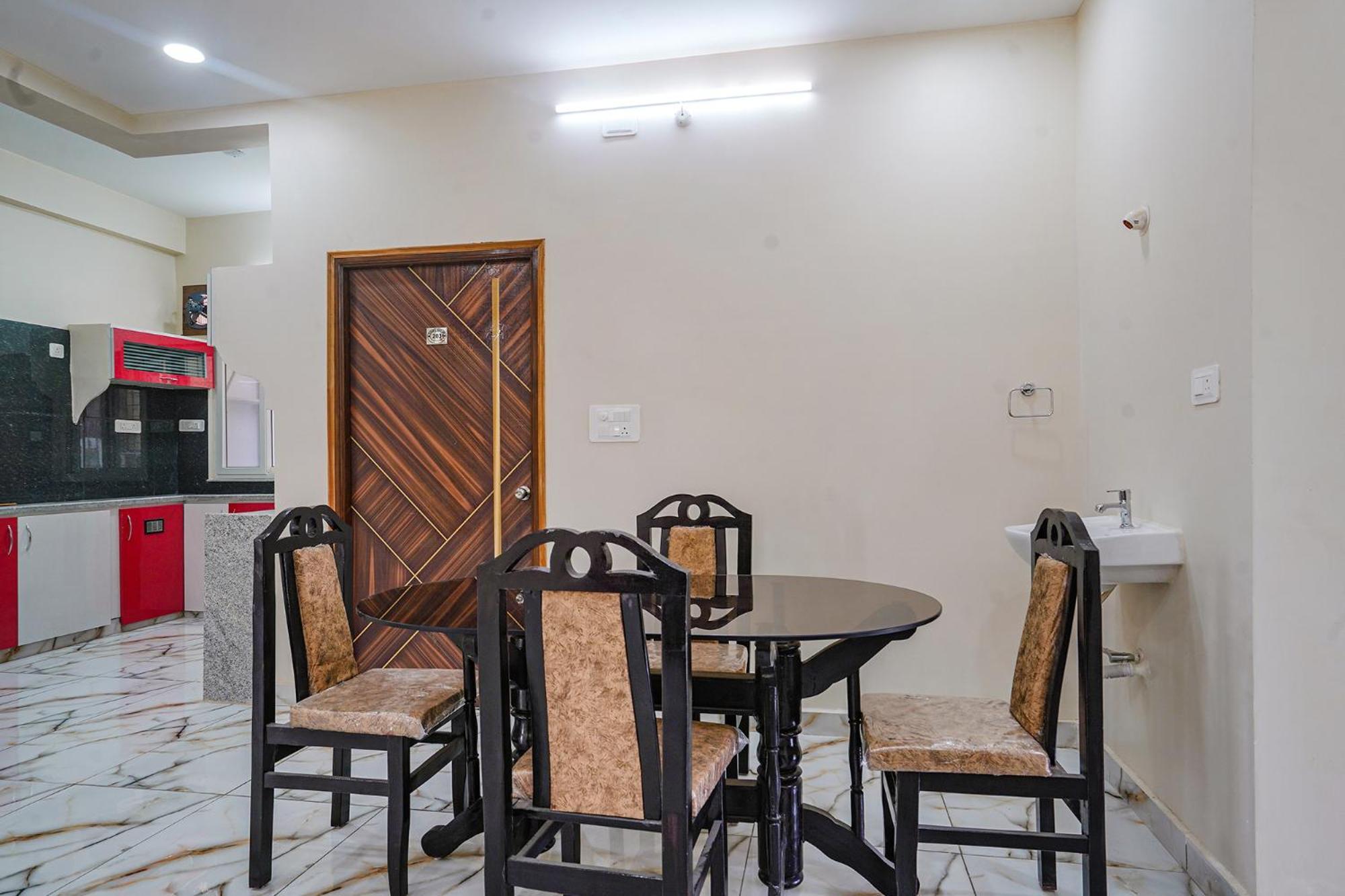 Fabhotel Perams Grand Inn - Hitech City Hyderabad Bagian luar foto